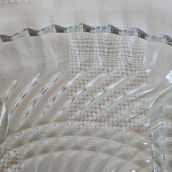 Clear Glass Divided Snack Serving Tray 10"-10" - Picture 15 of 16